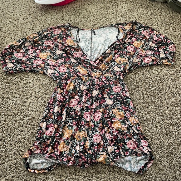 Romper - Picture 1 of 3
